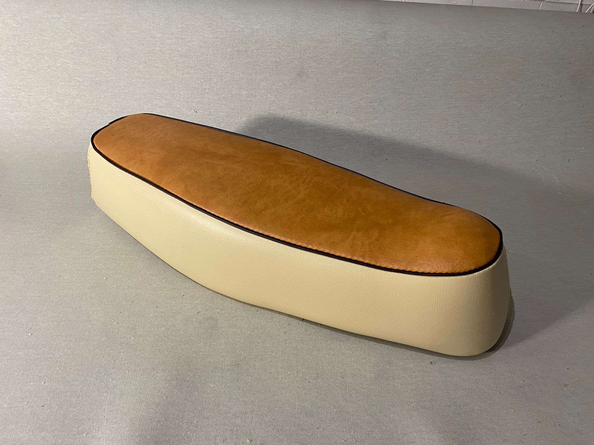 M, naturale: Housse de siège gagnante en agneau naturel pour selle anglaise